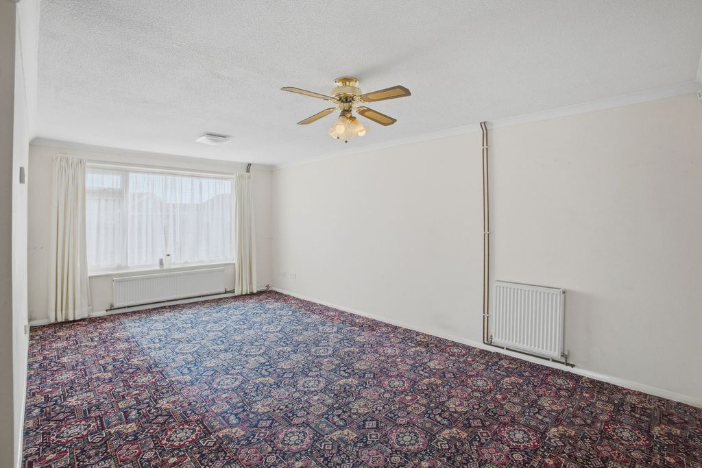 Property photo 2 of 12 Photo 2