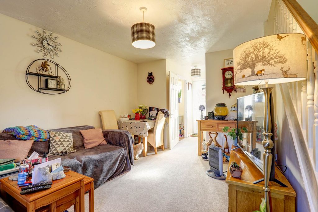 Property photo 2 of 9