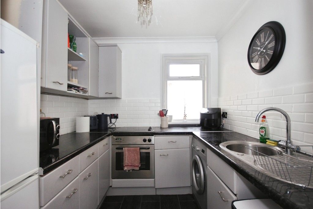 Property photo 3 of 6