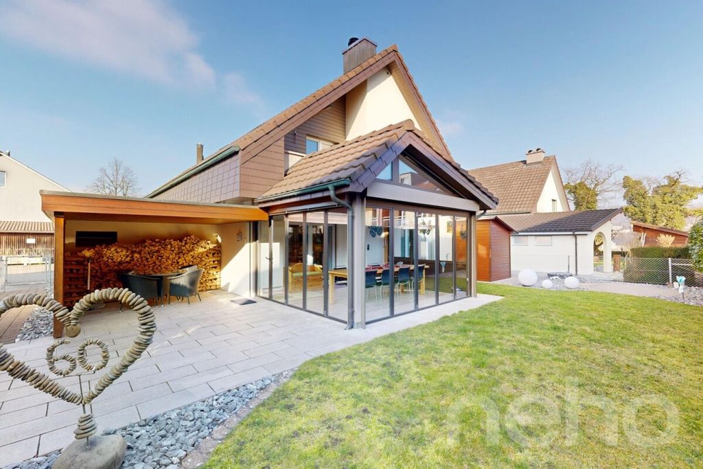 Property photo 2 of 12