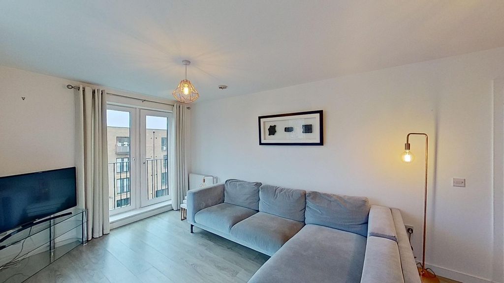 Property photo 3 of 16 Photo 3