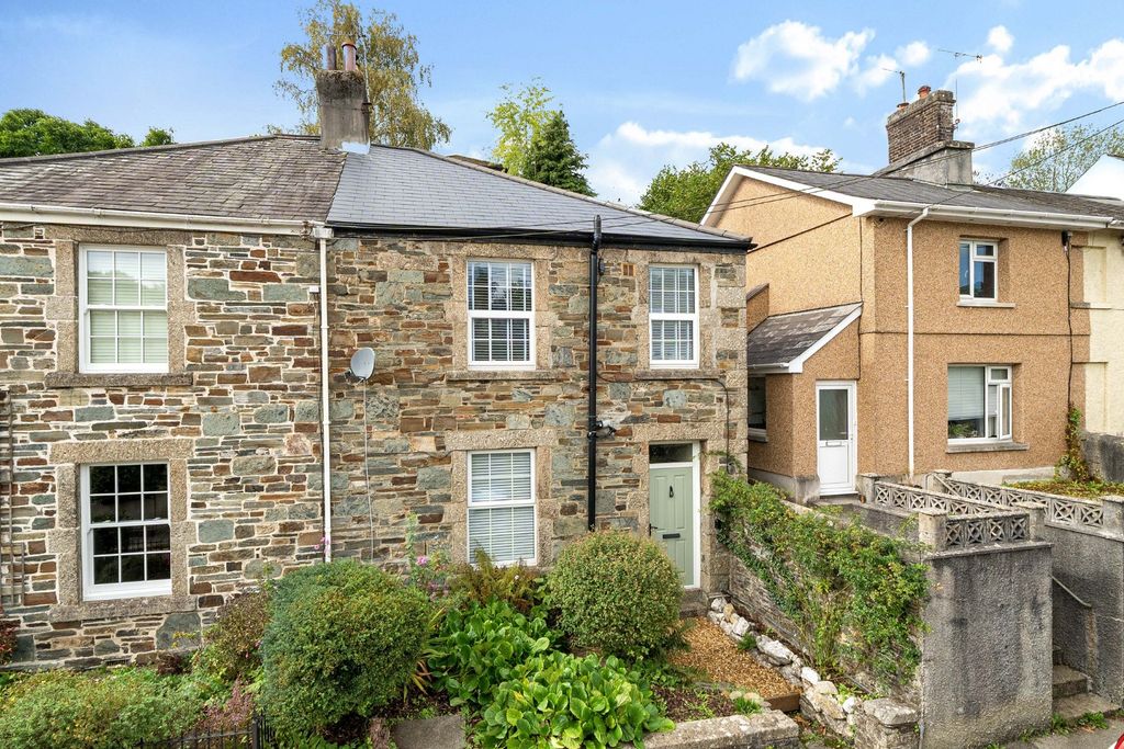 Property photo 1 of 17 5445850