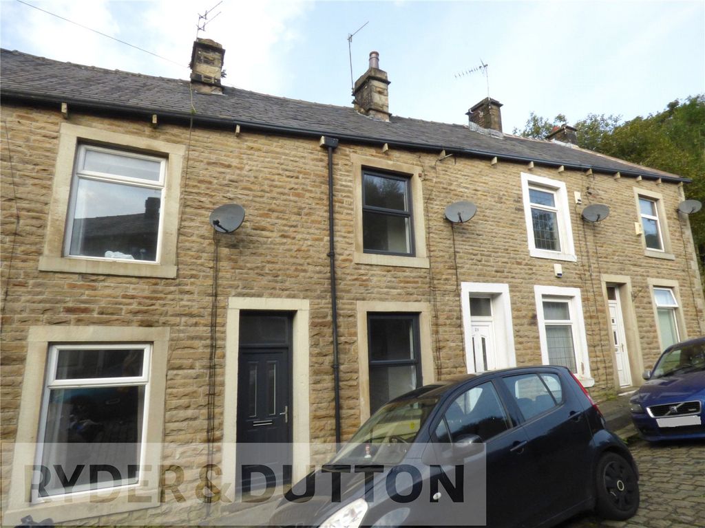 Property photo 1 of 15 Front