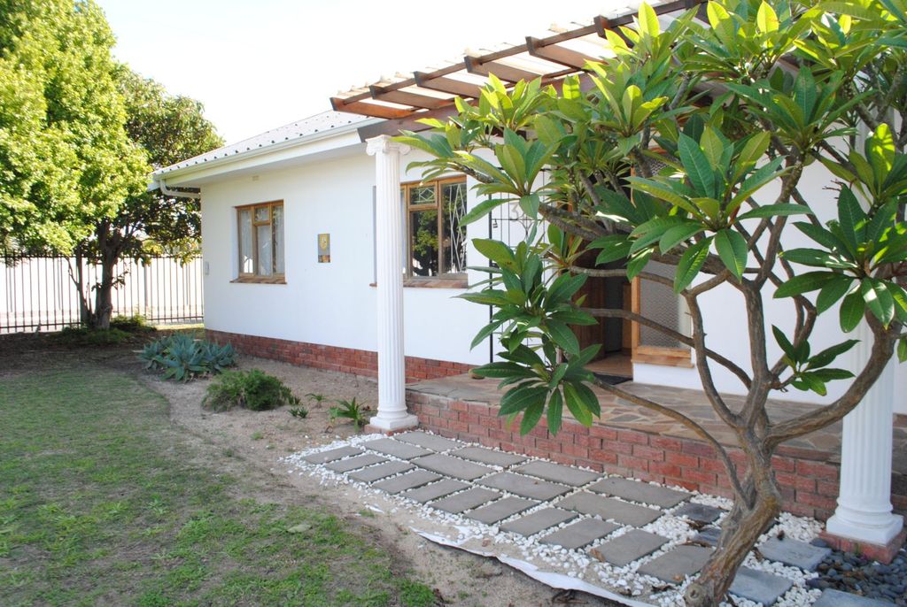 Property photo 1 of 22