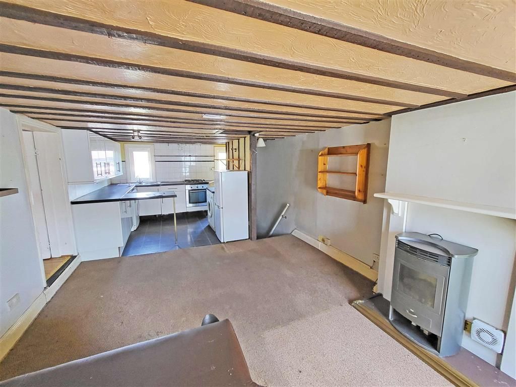 Property photo 3 of 5
