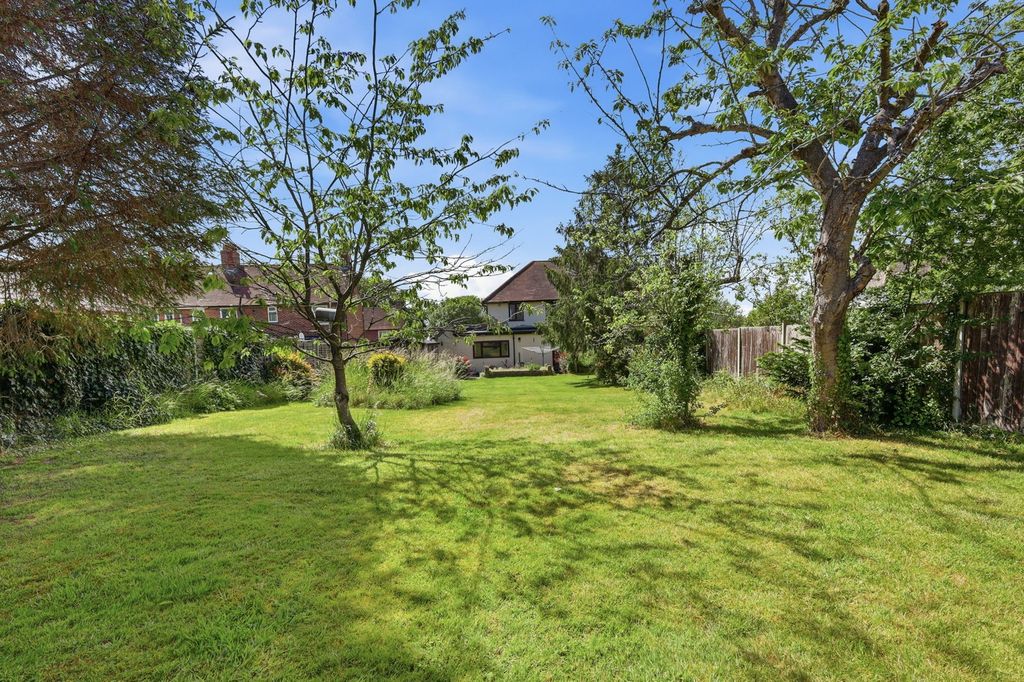 Property photo 3 of 36