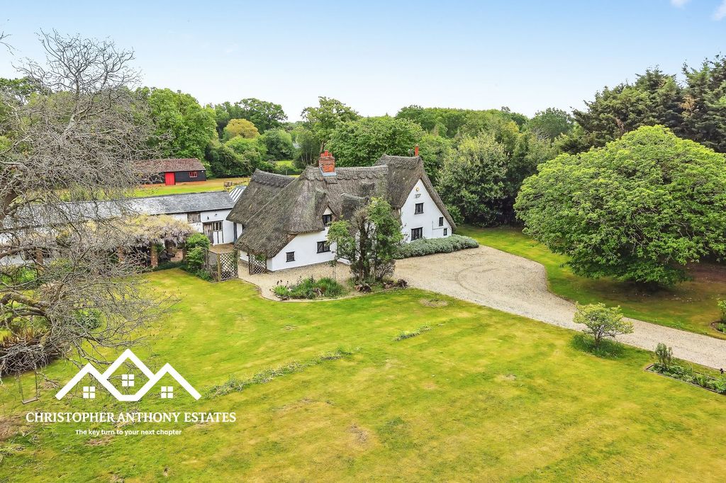 Property photo 1 of 35