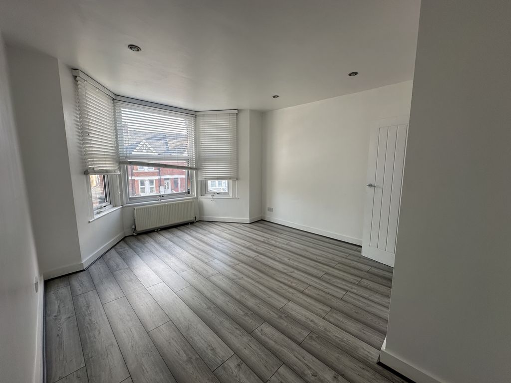 Property photo 2 of 12 Img_8859