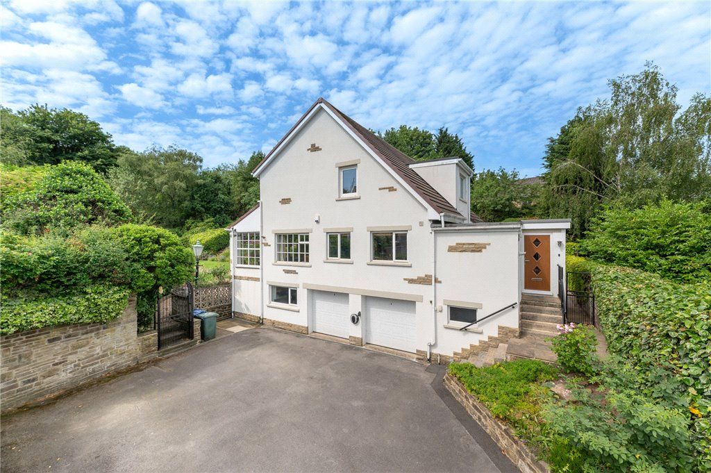 Property photo 3 of 36 The Grange