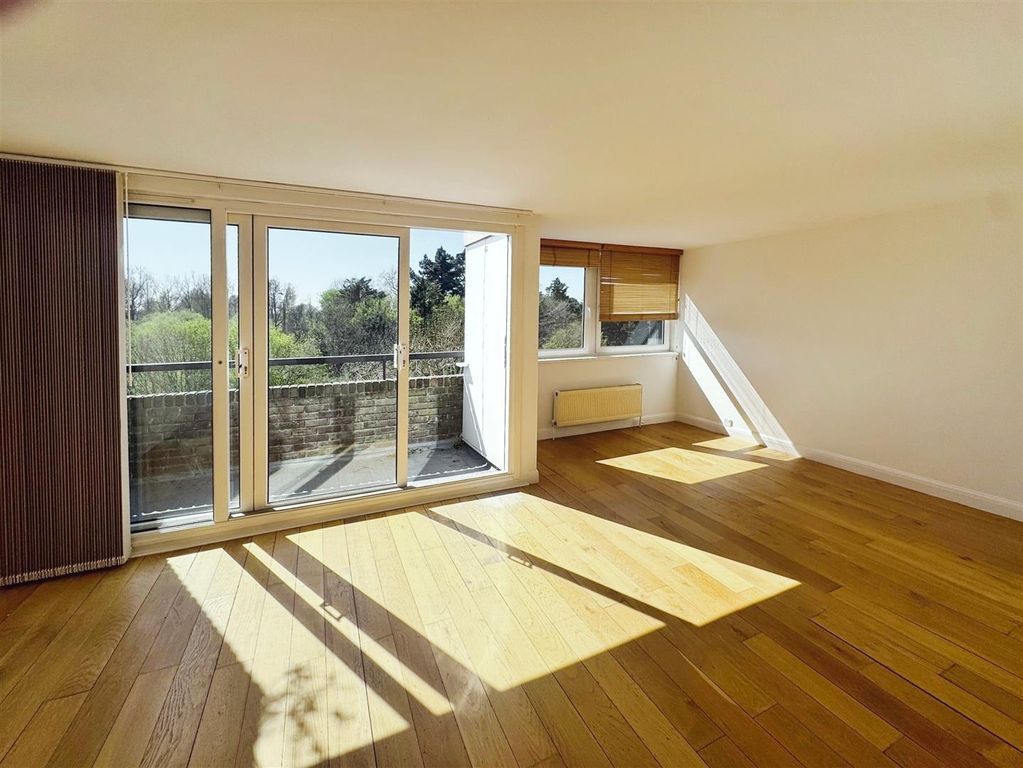 Property photo 3 of 12 615591E7-Img_4021.Jpg