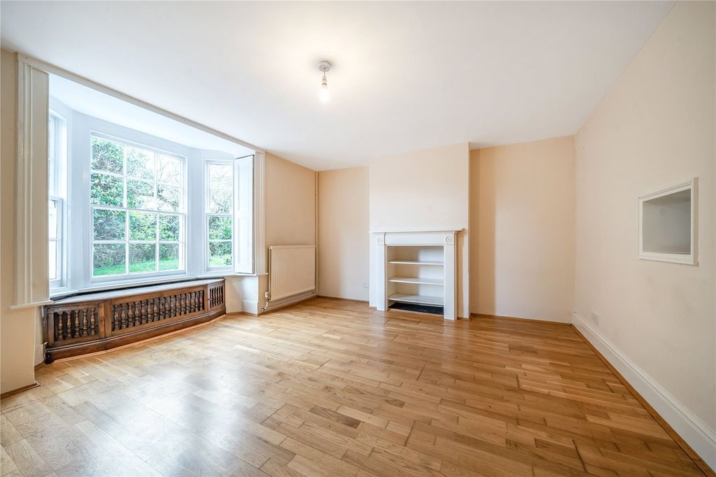 Property photo 2 of 12 Dining Room