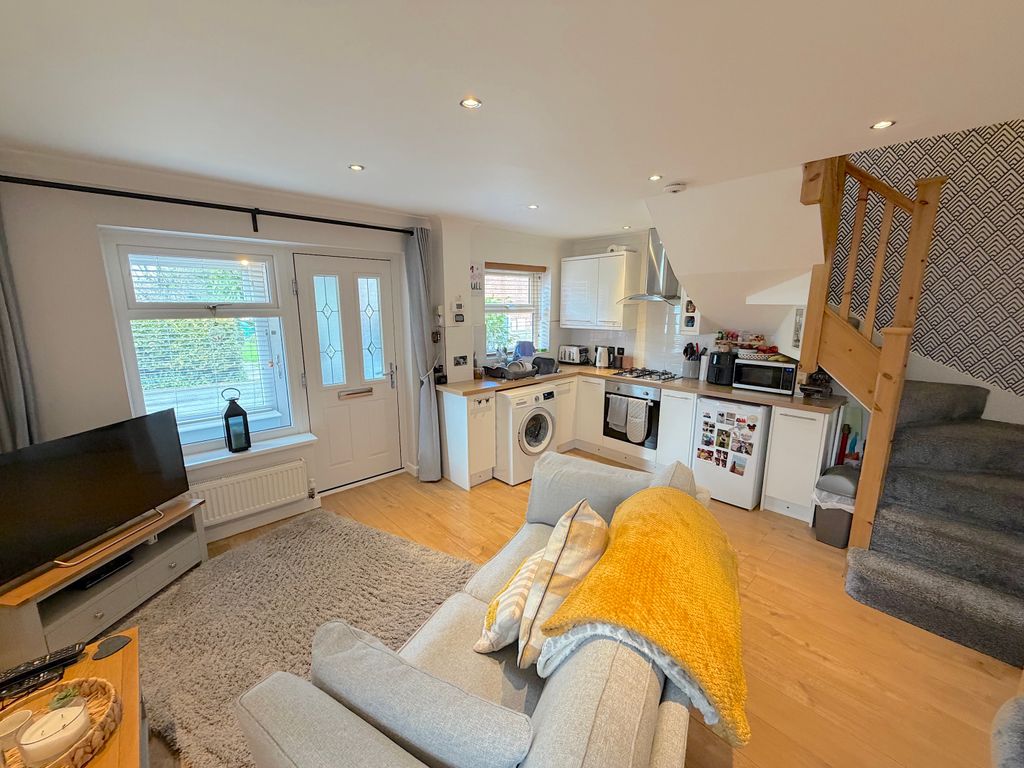 Property photo 2 of 14