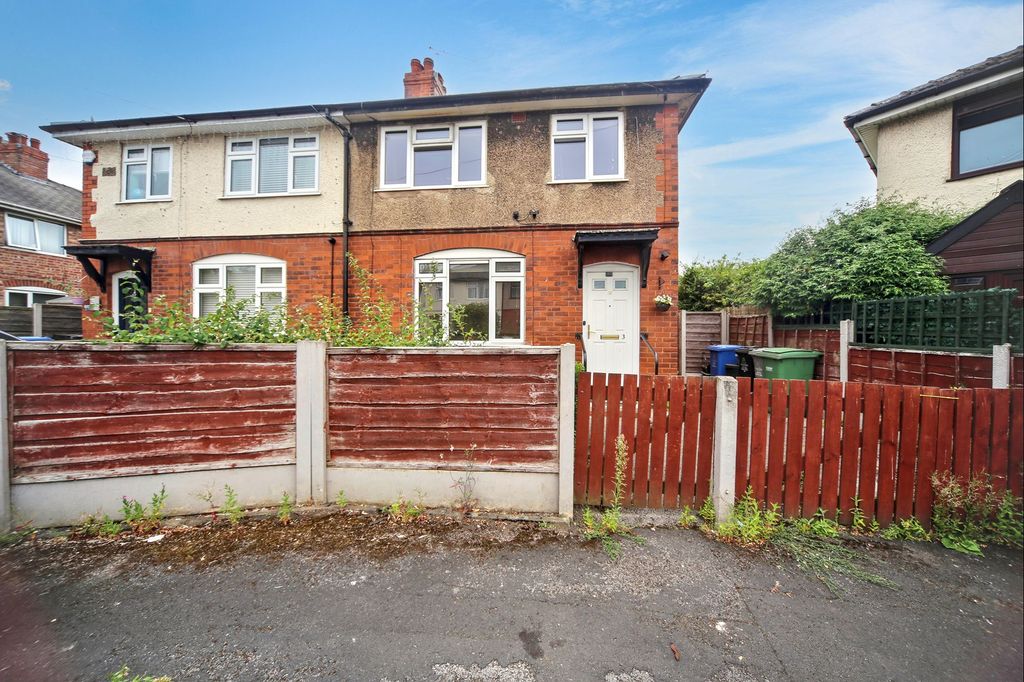 Property photo 1 of 20 3 Lancaster Avenue, Urmston, Manchester, M41 0Zd