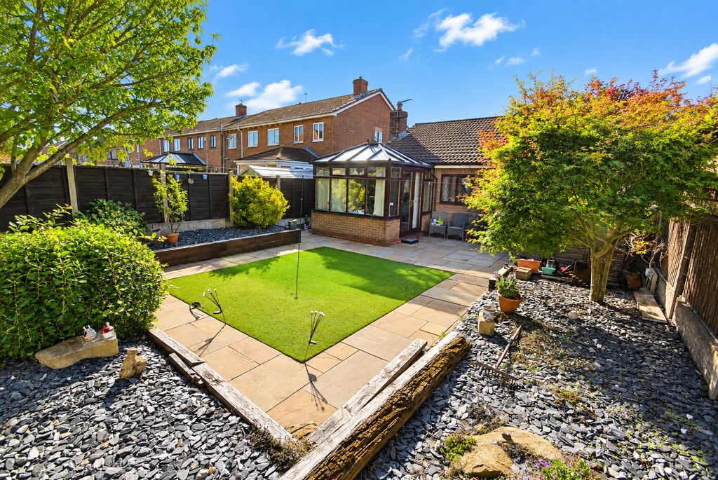 Property photo 2 of 20 19