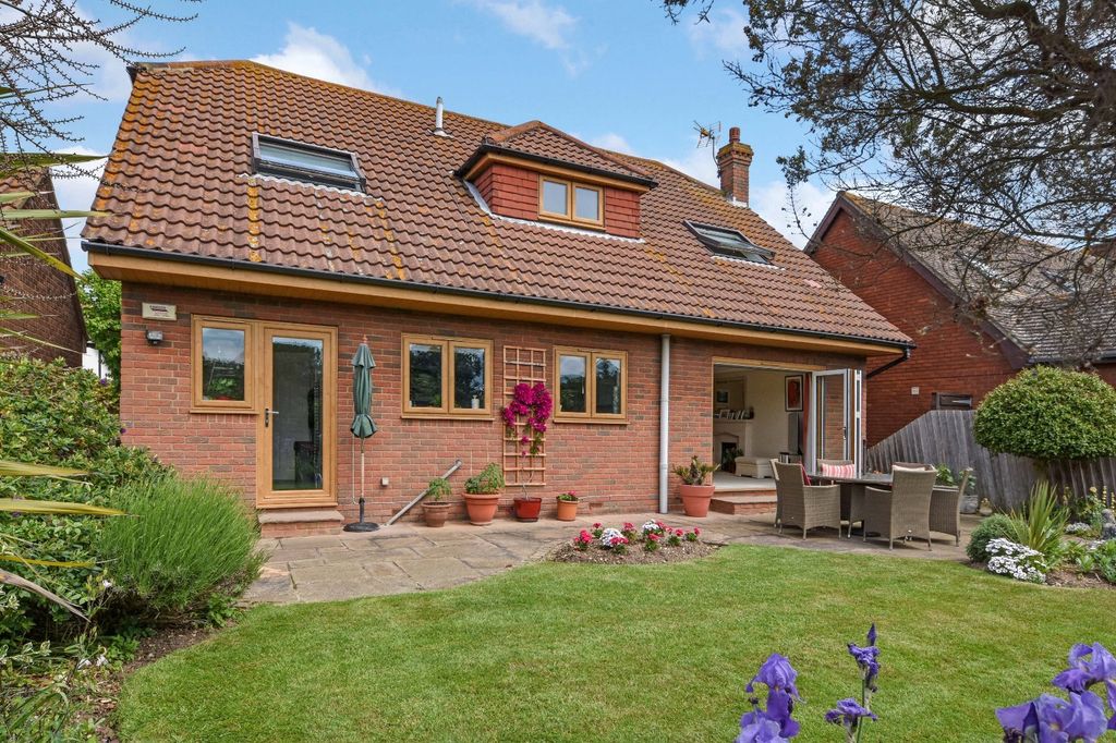 Property photo 2 of 45 Picture No. 46