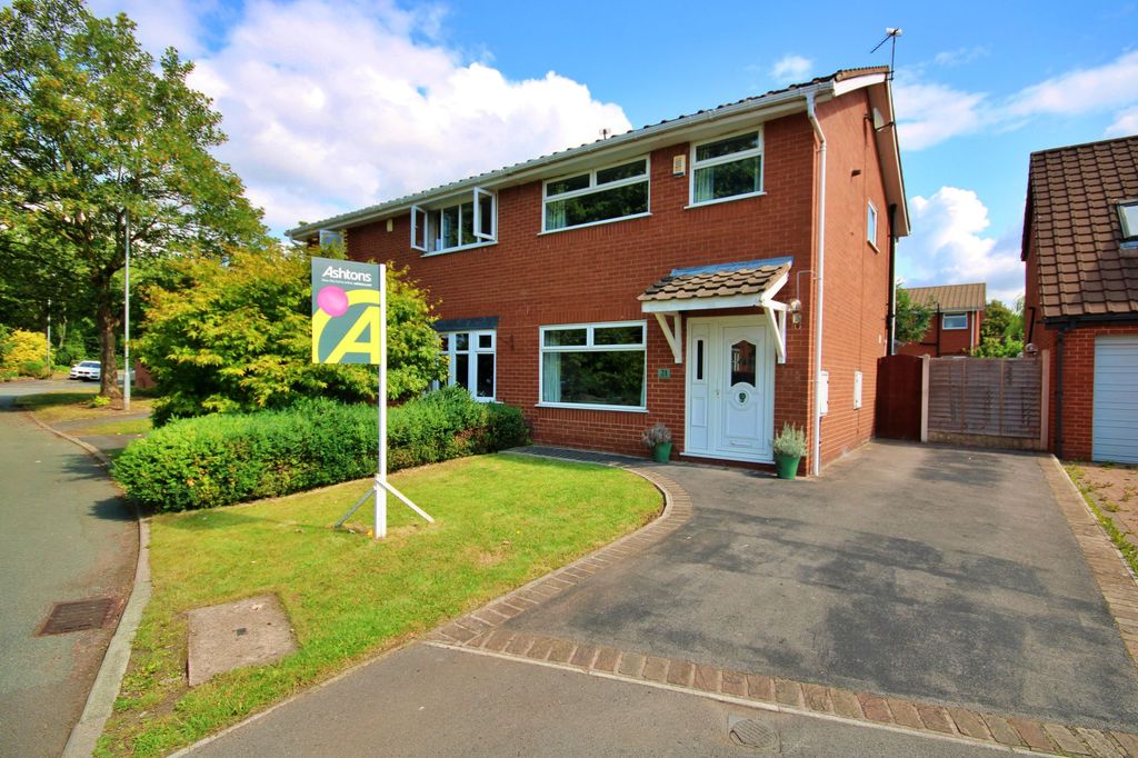 Property photo 1 of 18