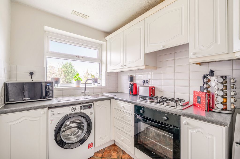 Property photo 3 of 21 Picture 3