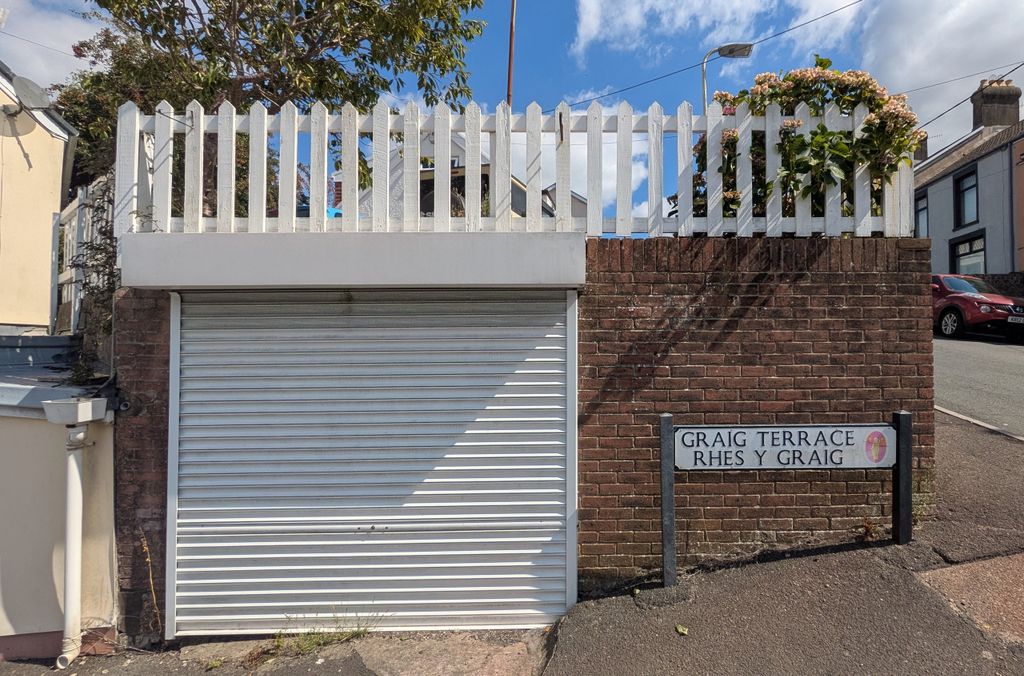 Property photo 2 of 24 Pxl_20250822_113115653~2