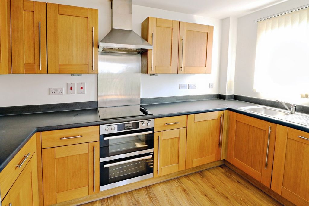 Property photo 3 of 12 Picture No. 01