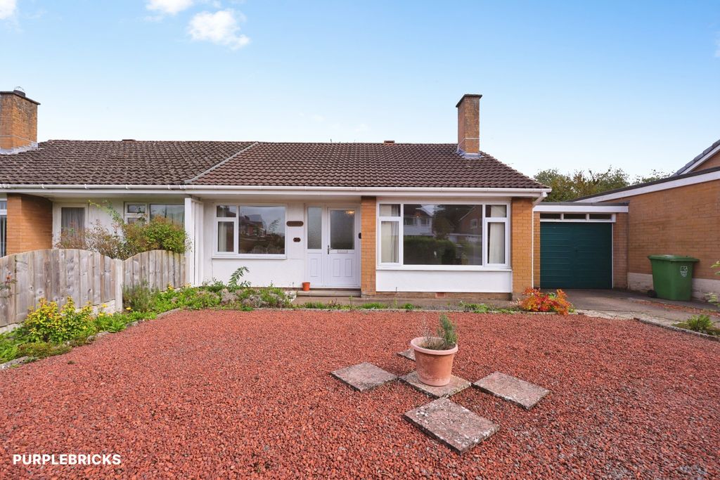 Property photo 2 of 23
