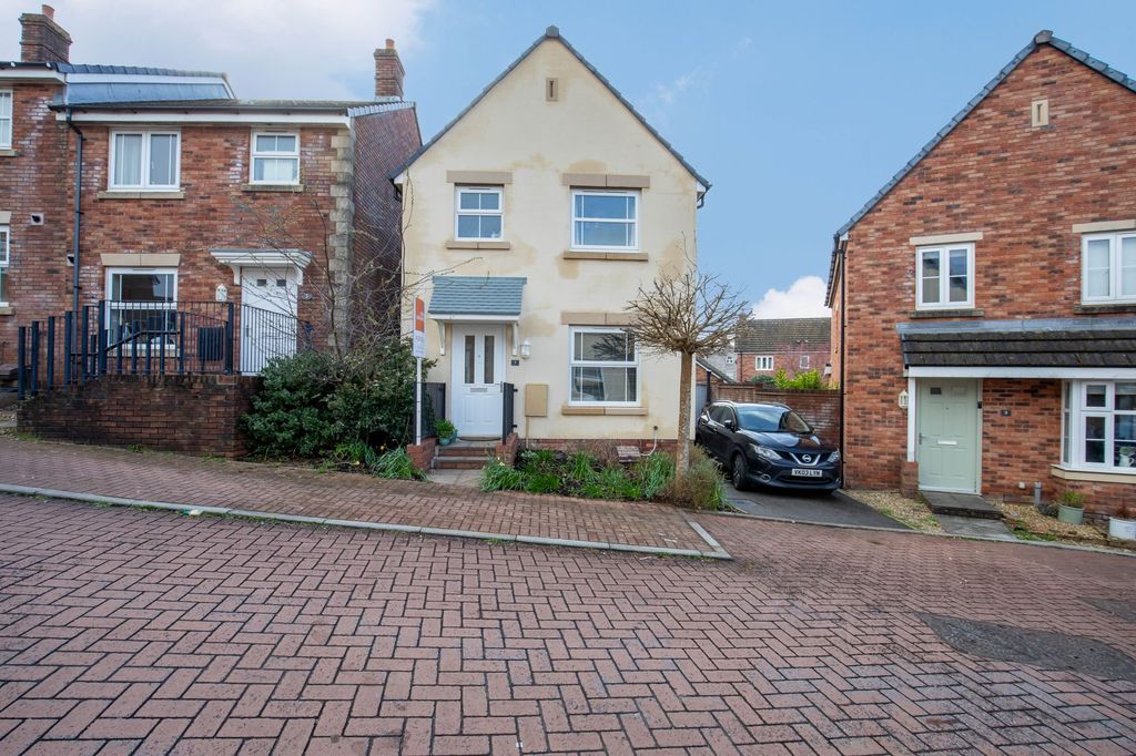 Property photo 1 of 23