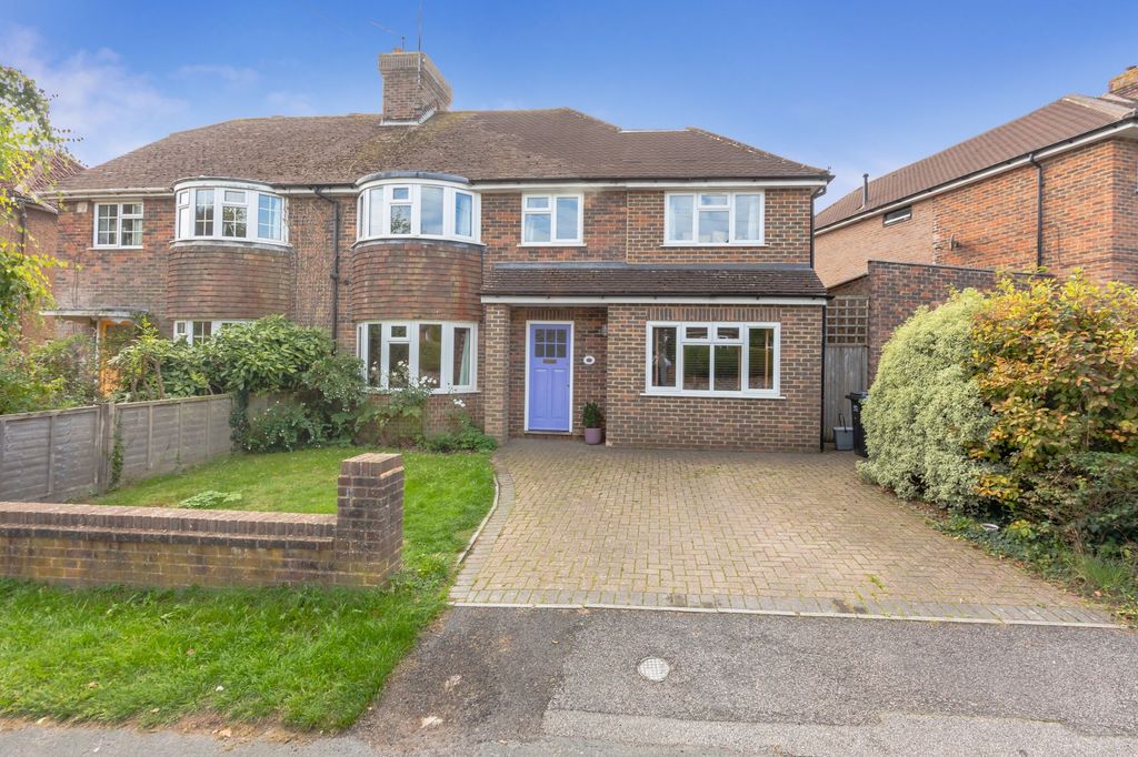 Property photo 1 of 28