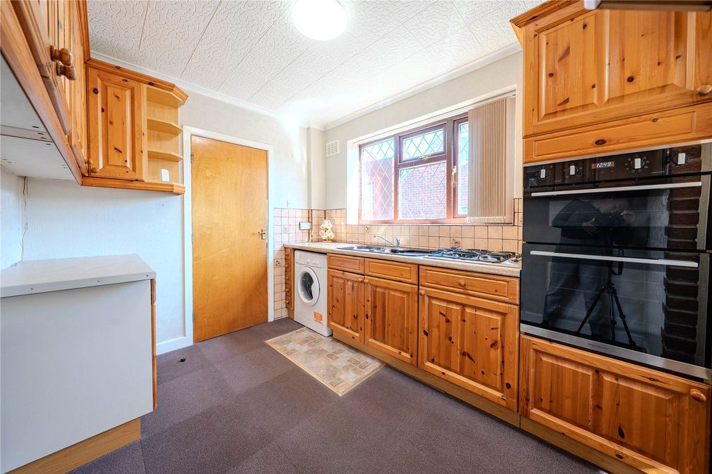 Property photo 3 of 20 Picture No. 12