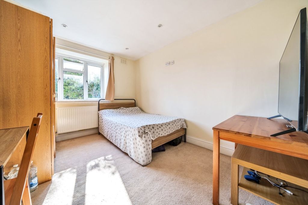 Property photo 2 of 6 Picture No. 03