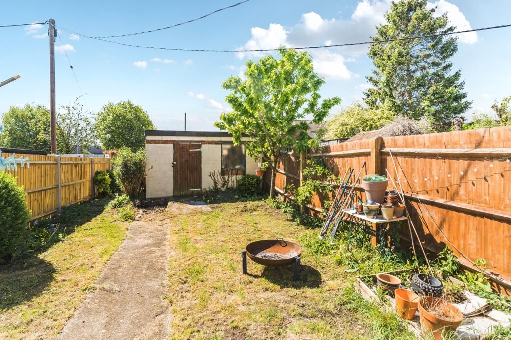 Property photo 2 of 18 Garden