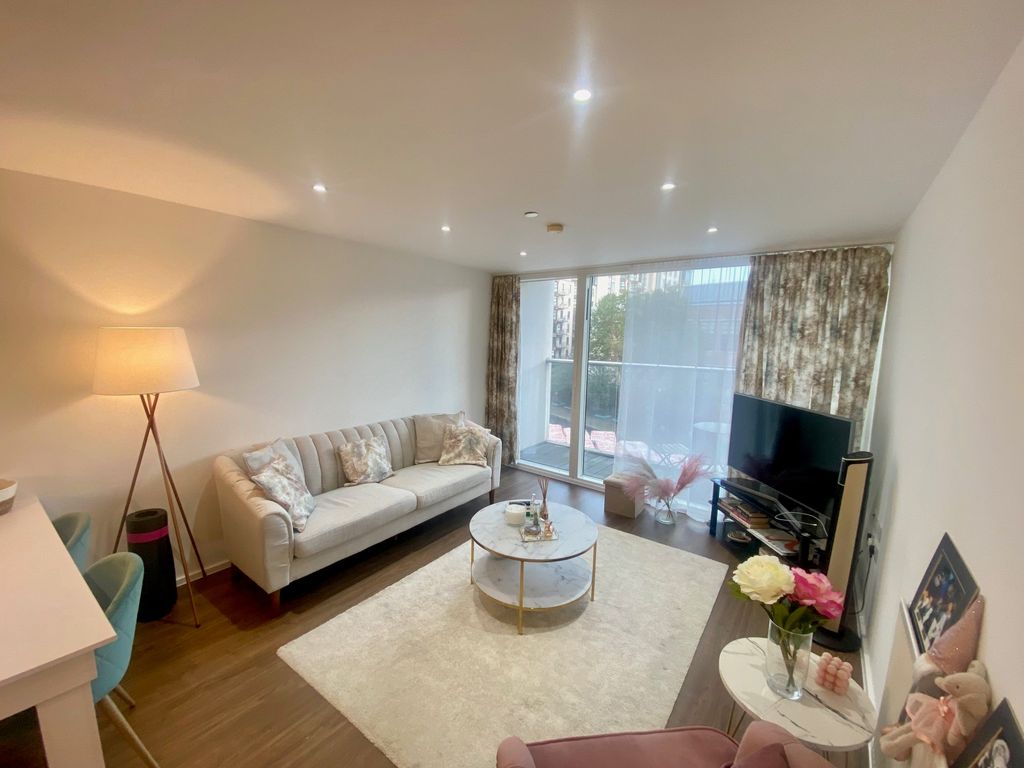 Property photo 2 of 8