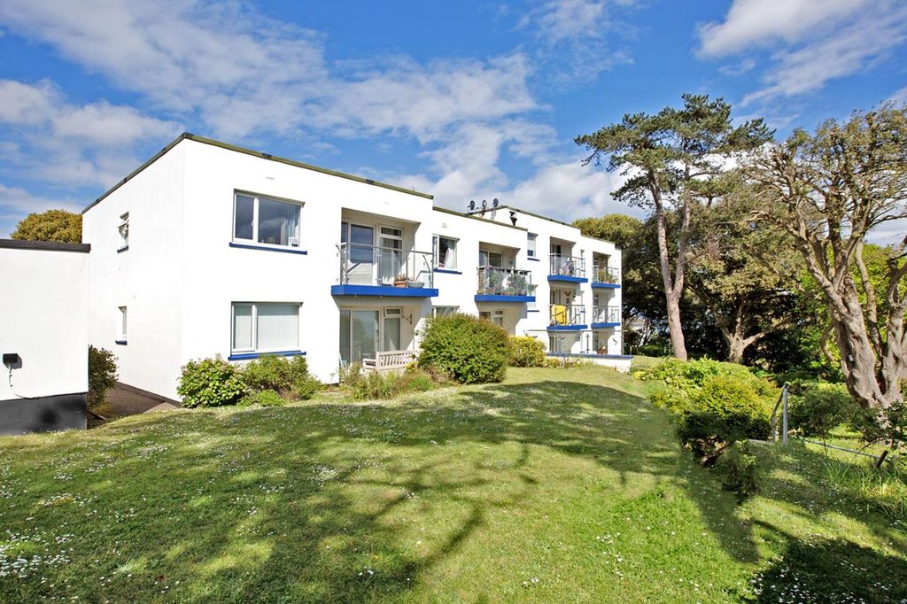 Property photo 1 of 24