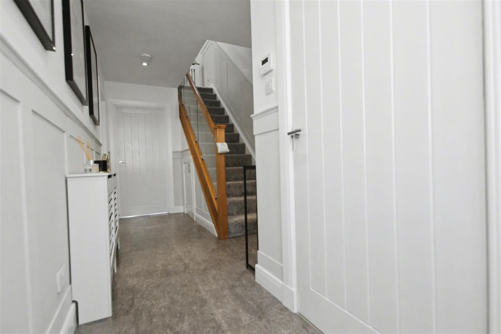 Property photo 3 of 24 3.Jpg