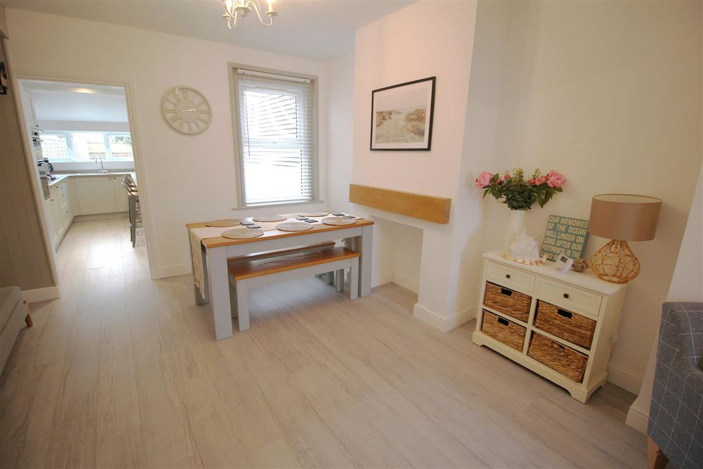 Property photo 3 of 10 Img_0585.Jpg