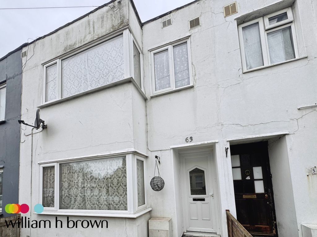 Property photo 1 of 9 View