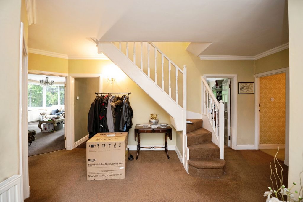 Property photo 3 of 20