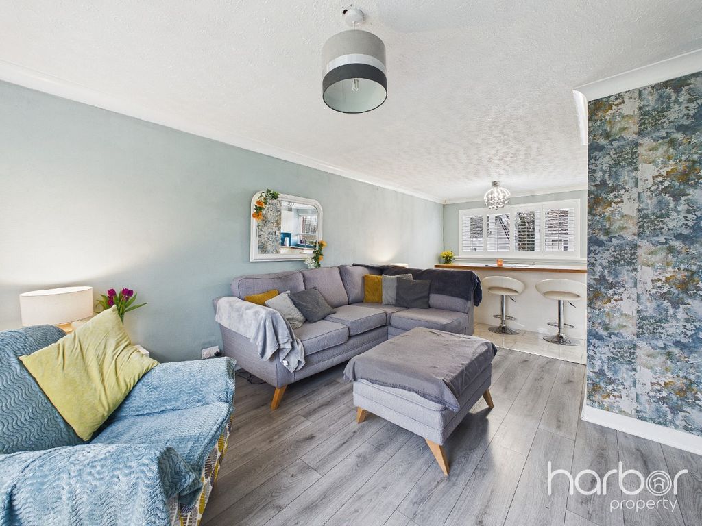 Property photo 2 of 16 4872004