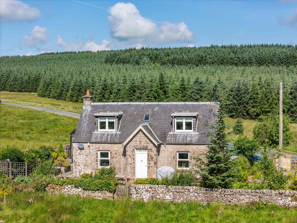Property photo 1 of 37