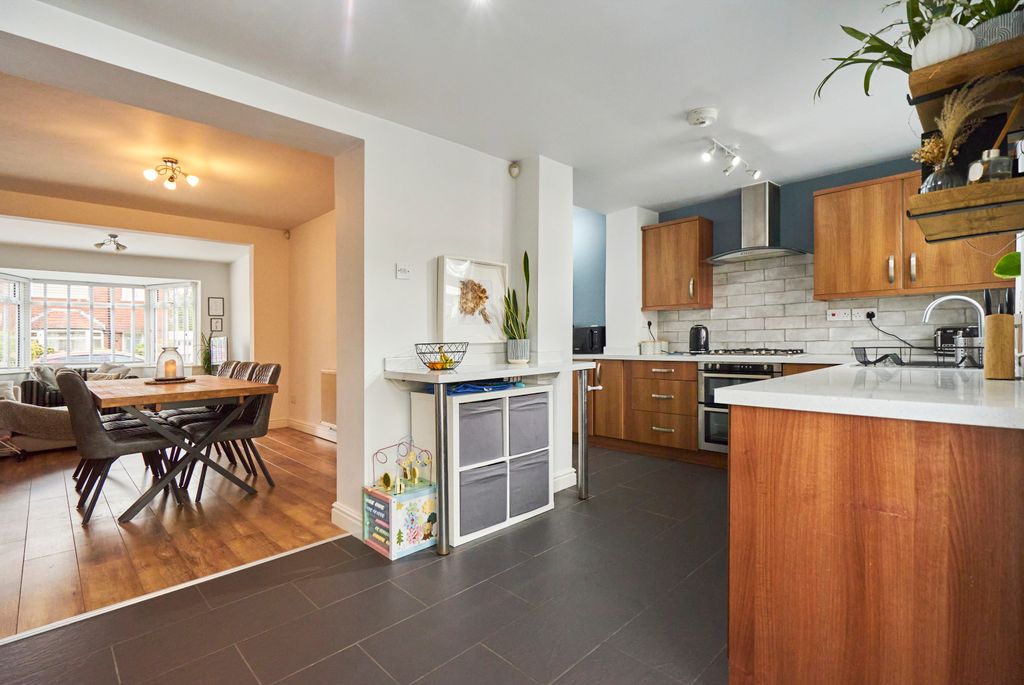 Property photo 1 of 23 Picture No. 07