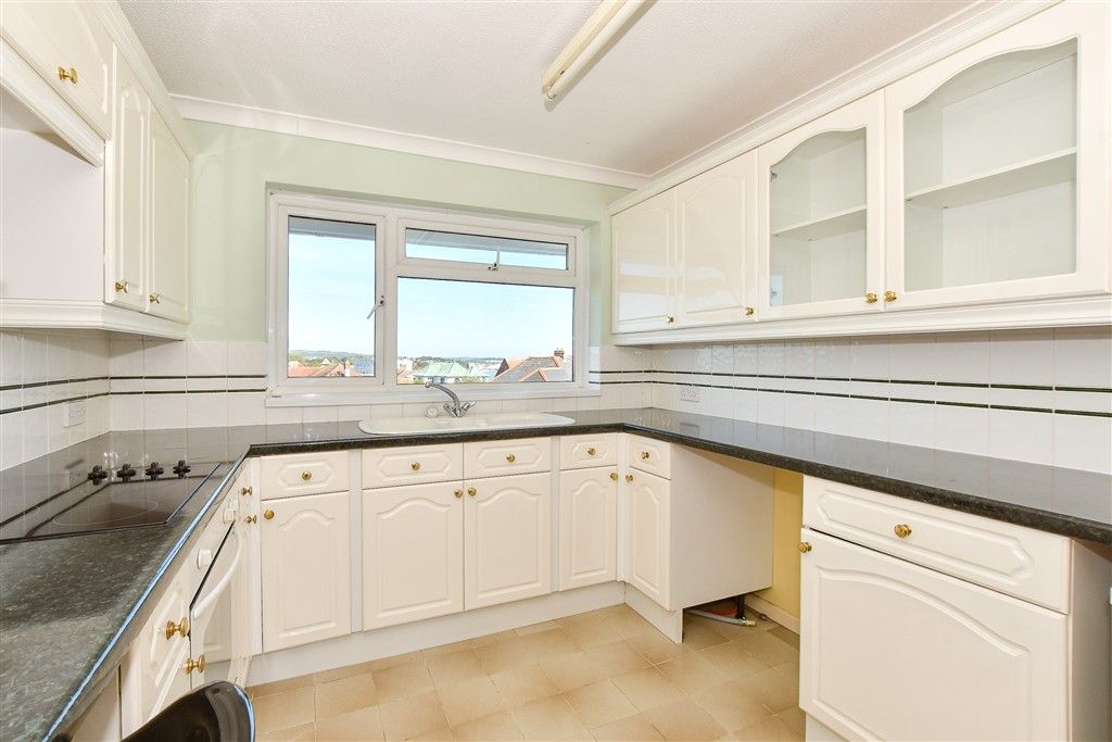 Property photo 3 of 12 Kitchen
