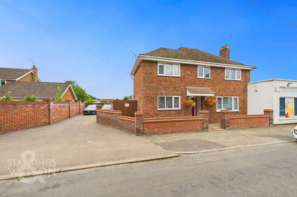 Property photo 1 of 35
