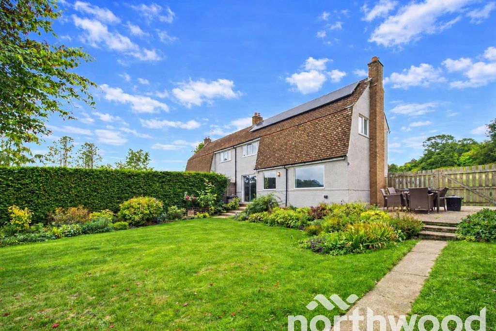 Property photo 3 of 28