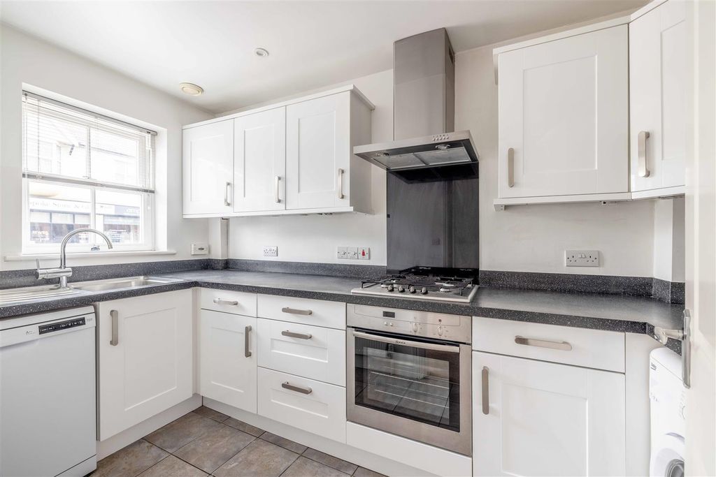 Property photo 2 of 19 Pj3 (4 Of 19).Jpg