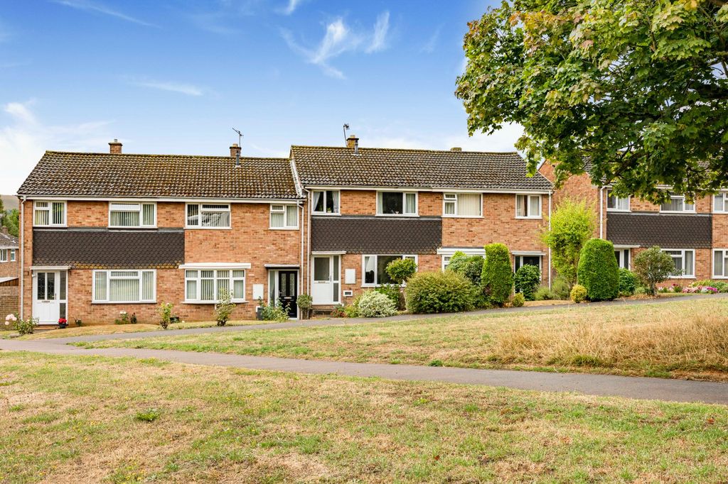 Property photo 1 of 21 Front