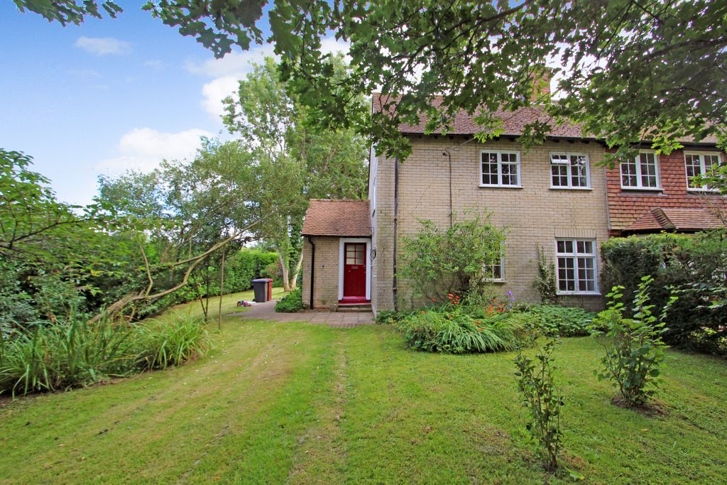 Property photo 1 of 10 Photo 01