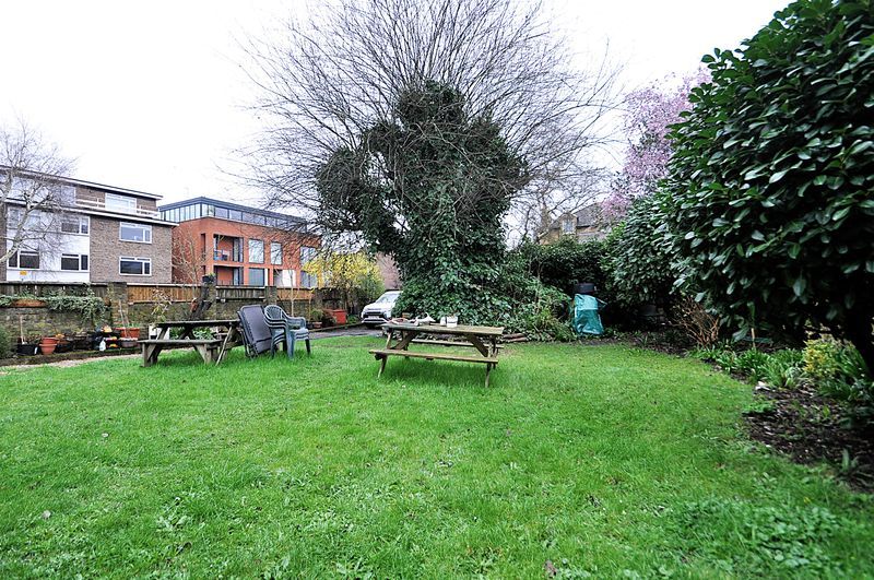 Property photo 2 of 11 Photo 25
