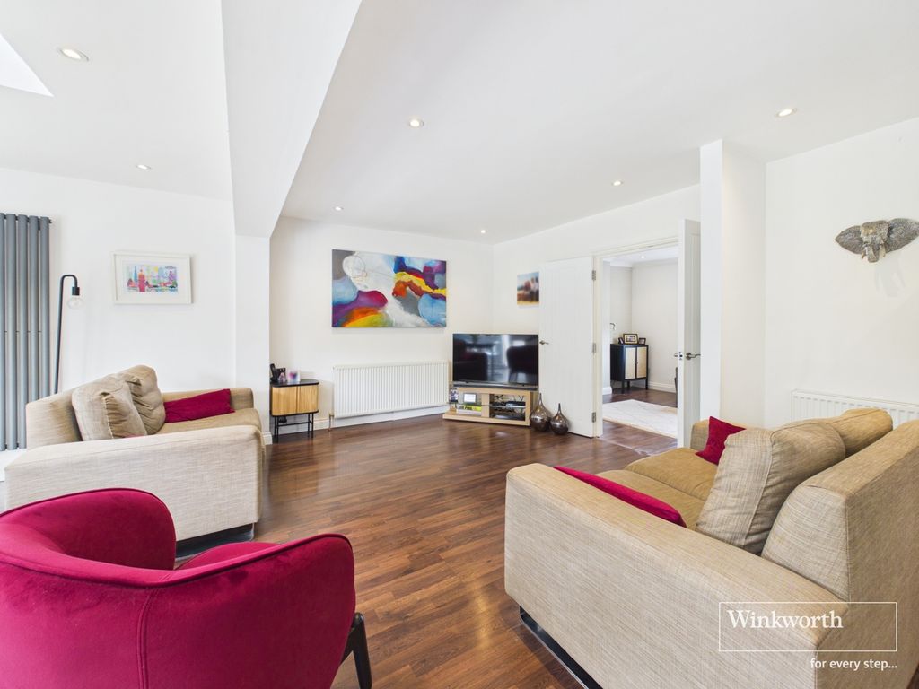 Property photo 2 of 14 Open Plan Living