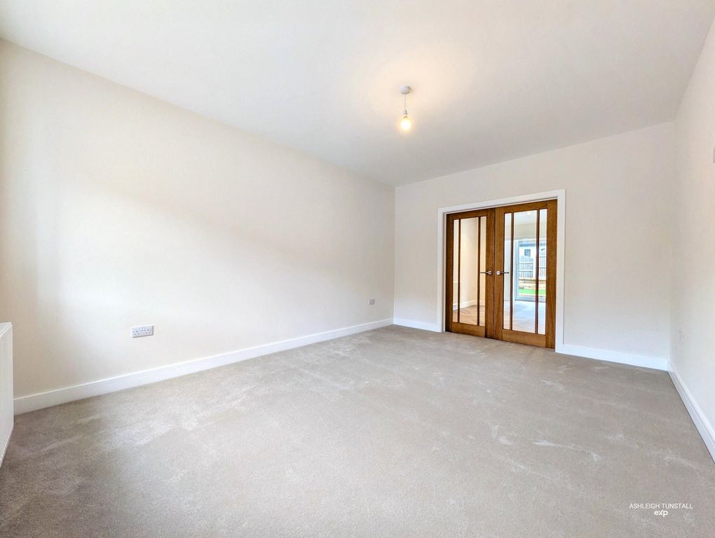 Property photo 3 of 26