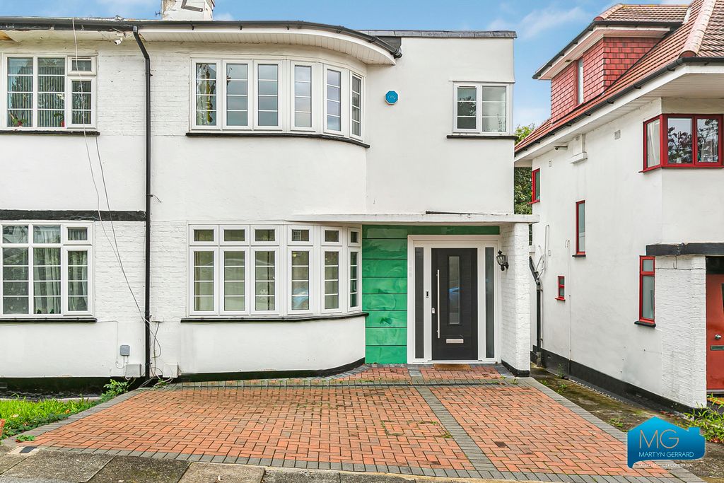Property photo 2 of 24 Picture No. 22