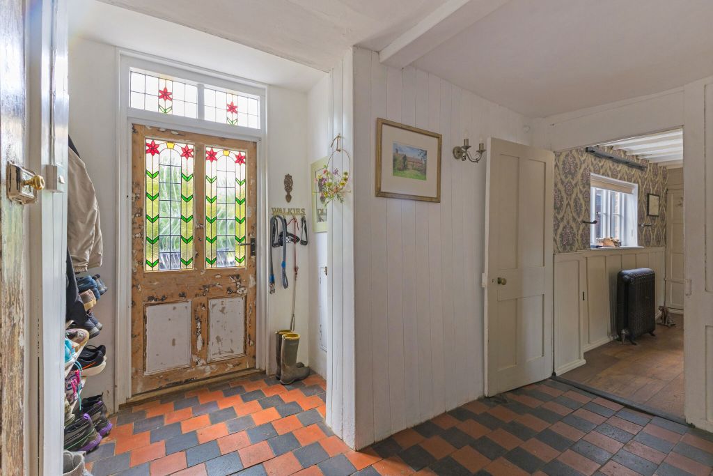 Property photo 3 of 17
