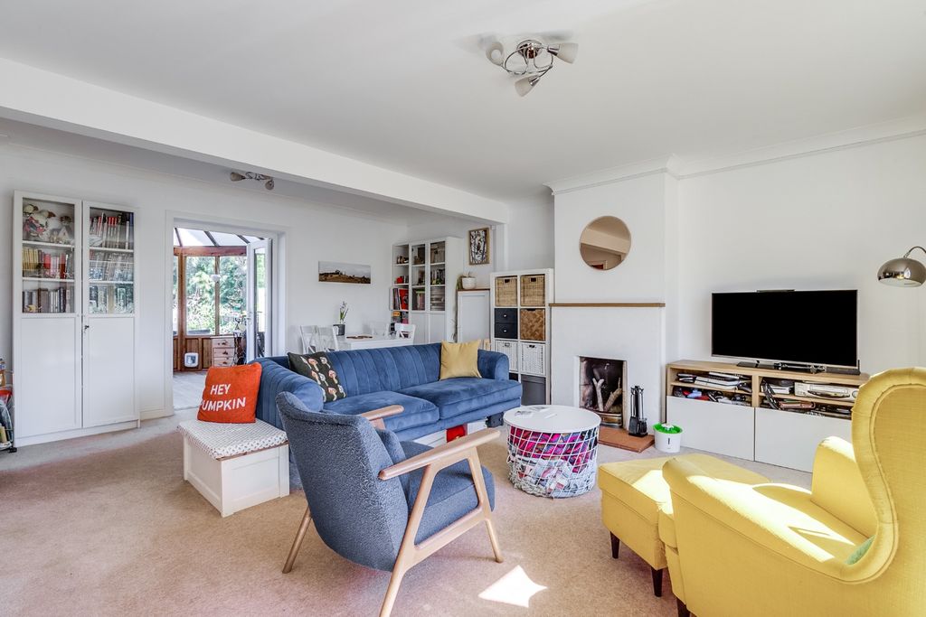Property photo 2 of 19 5070303
